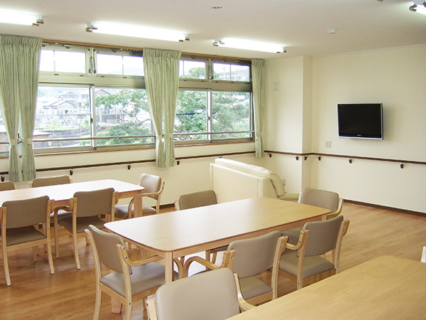 有料老人ホーム つくし